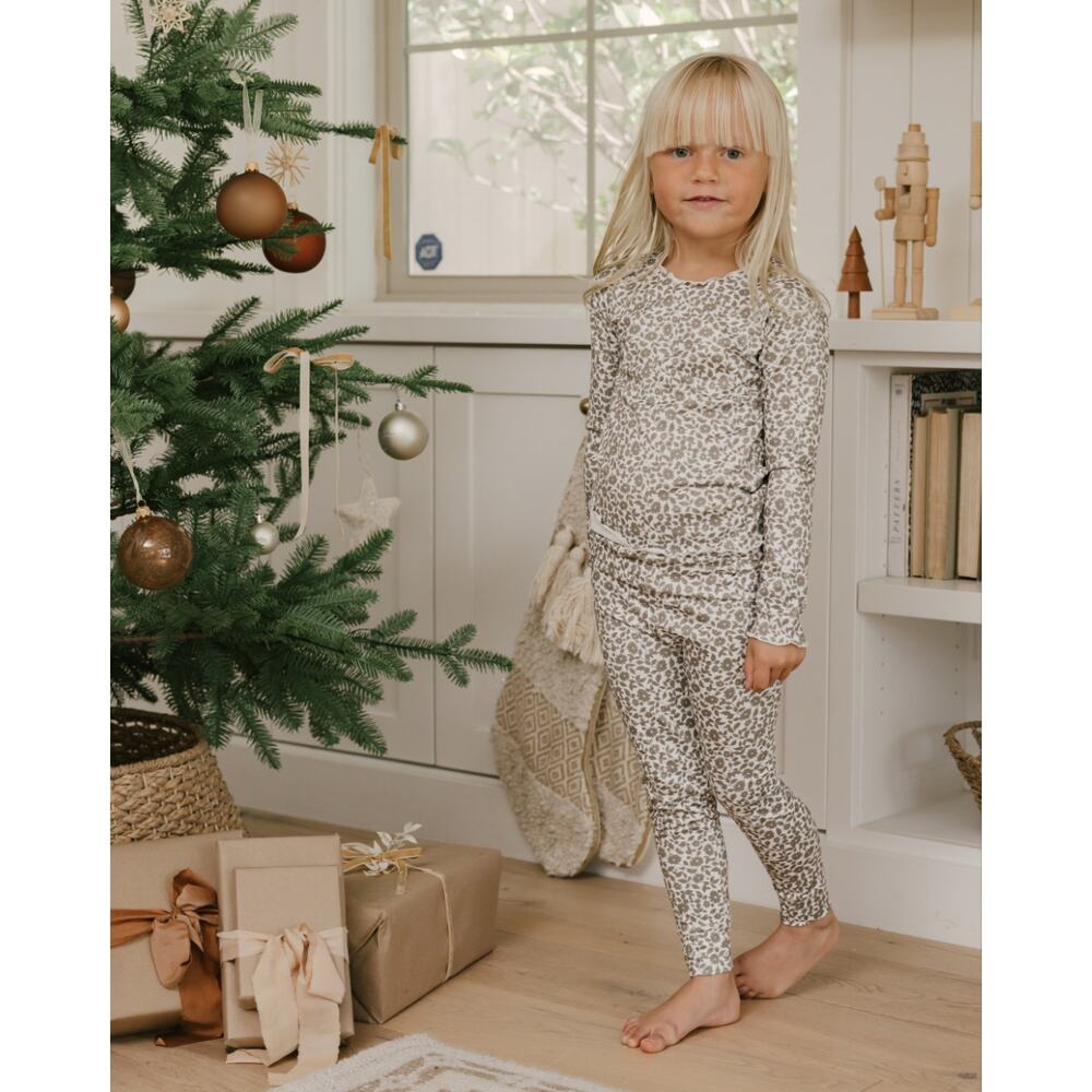 Rylee + Cru Pajama Set Holiday Vines | White/Olive Green/Tan | 4-5 Years